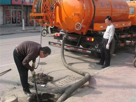 大路镇清掏化粪池，健康生活从这里开始